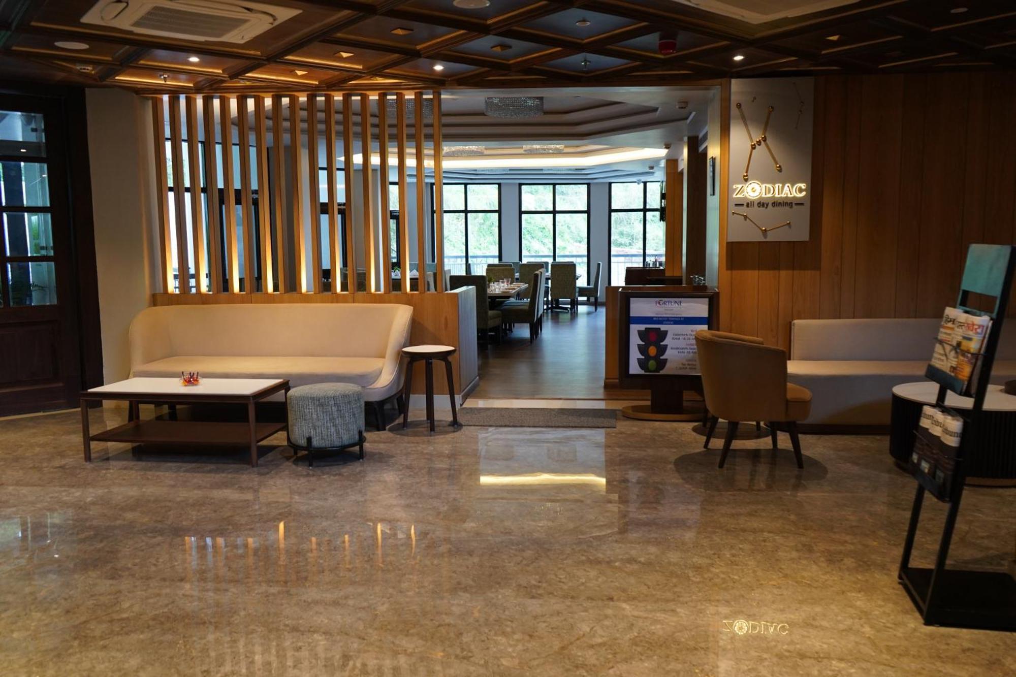 Fortune Khajjiar - Member Itc Hotels' Group Экстерьер фото